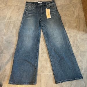 NWT Risen midrise wide leg jeans